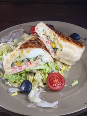 Füstöltsajtos wrap